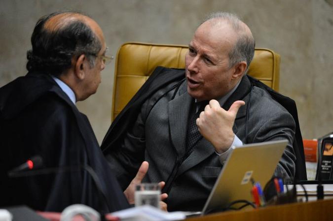 Integrantes da Corte avaliam que o decano já sinalizou que pode acompanhar a divergência que deve ser aberta por Gilmar para tirar Lula da PF em Curitiba(foto: Monique Renne/CB/D.A Press) Integrantes da Corte avaliam que o decano já sinalizou que pode acompanhar a divergência que deve ser aberta por Gilmar para tirar Lula da PF em Curitiba(foto: Monique Renne/CB/D.A Press)
