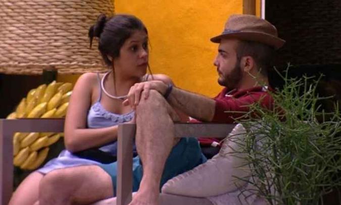 Ana Paula e Mahmoud tentaram fazer as pazes após a briga(foto: Globo/Reprodução) Ana Paula e Mahmoud tentaram fazer as pazes após a briga(foto: Globo/Reprodução)