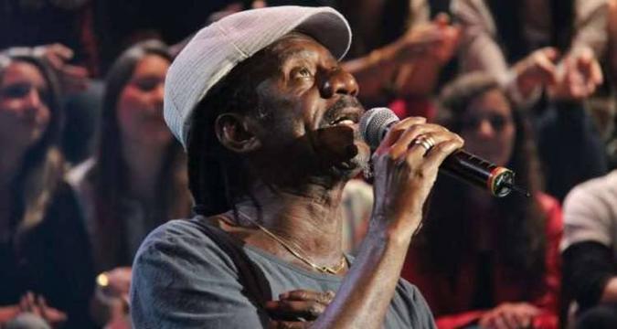 Cantor morreu aos 66 anos em decorrência de um câncer na medula(foto: TV Globo/Reprodução) Cantor morreu aos 66 anos em decorrência de um câncer na medula(foto: TV Globo/Reprodução)
