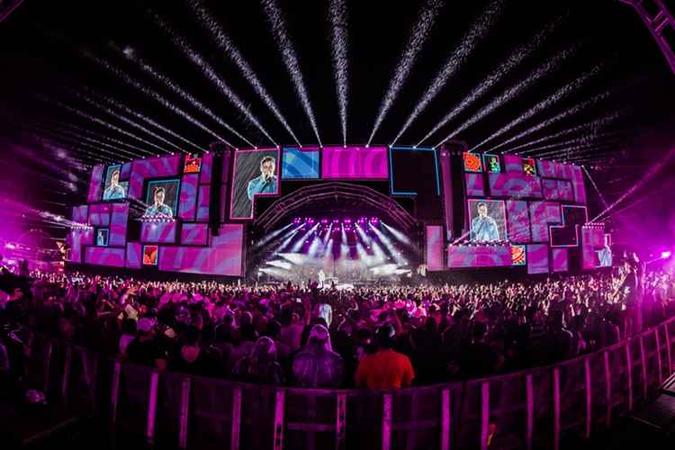 Evento promete reunir mais de 40 mil pesosas (foto: Caldas Country/Divulgação) Evento promete reunir mais de 40 mil pesosas (foto: Caldas Country/Divulgação)