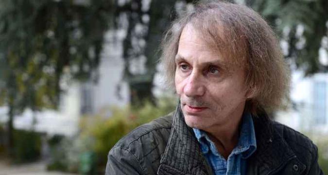 Houellebecq: romance imagina uma França islâmica para falar de problemas contemporâneos(foto: AFP PHOTO/MIGUEL MEDINA ) Houellebecq: romance imagina uma França islâmica para falar de problemas contemporâneos(foto: AFP PHOTO/MIGUEL MEDINA )