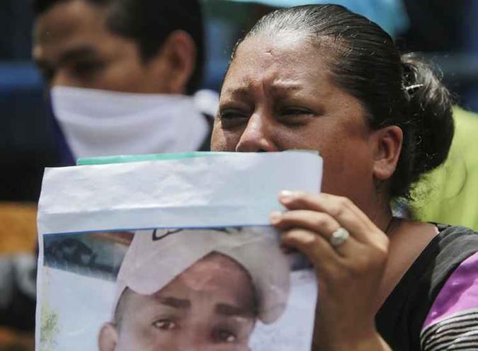 Familiares gritam por Familiares gritam por