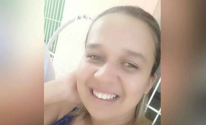 Babá morta em acidente estava grávida de três meses e deixa filha de três anos(foto: Cortesia ) Babá morta em acidente estava grávida de três meses e deixa filha de três anos(foto: Cortesia )