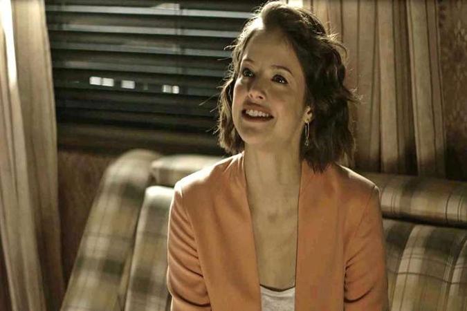 Josiane tentará despistar as perguntas de Camilo, em relação a crimes na novela 'A Dona do Pedaço'(foto: TV Globo/Reprodução) Josiane tentará despistar as perguntas de Camilo, em relação a crimes na novela 'A Dona do Pedaço'(foto: TV Globo/Reprodução)