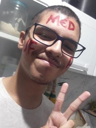 Diógenes Silva aprovado em 8º lugar em medicina na UFPB(foto: Arquivo Pessoal) Diógenes Silva aprovado em 8º lugar em medicina na UFPB(foto: Arquivo Pessoal)