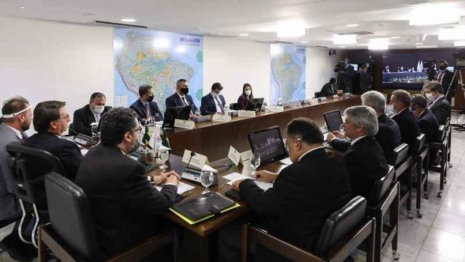 A reunião do Mercosul ocorreu por videoconferência, por causa da pandemia. Bolsonaro disse que bloco ''é parte das soluções que estamos construindo''(foto: Marcos Correa/AFP ) A reunião do Mercosul ocorreu por videoconferência, por causa da pandemia. Bolsonaro disse que bloco ''é parte das soluções que estamos construindo''(foto: Marcos Correa/AFP )