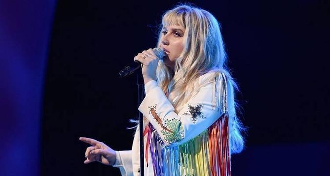 Kesha retorna à música após hiato de cinco anos(foto: AFP) Kesha retorna à música após hiato de cinco anos(foto: AFP)
