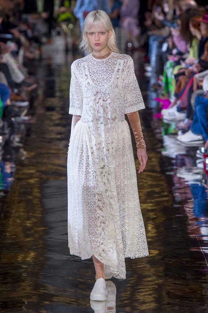 Stella McCartney, Inverno 2019(foto: Kim Weston Arnold/Indigital.tv) Stella McCartney, Inverno 2019(foto: Kim Weston Arnold/Indigital.tv)