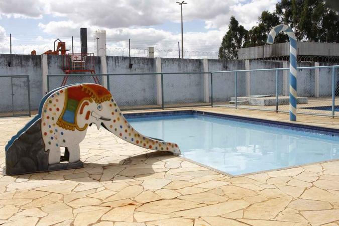 Piscina infantil no Clube dos Comerci�rios(foto: Ana Rayssa/CB/D.A Press)