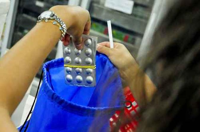 Mais de 6,1 mil medicamentos de alto custo foram entregues no mês de maio(foto: Breno Esaki/Agência Saúde) Mais de 6,1 mil medicamentos de alto custo foram entregues no mês de maio(foto: Breno Esaki/Agência Saúde)