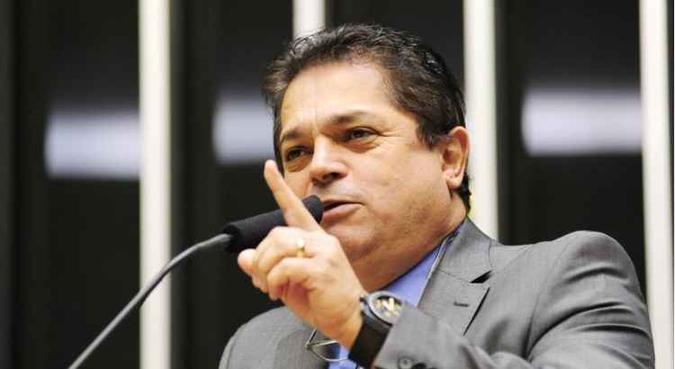 Deputado João Rodrigues, condenado pela segunda instância da Justiça Federal a cinco anos e três meses por dispensa irregular de licitação(foto: Agencia Câmara/Reprodução) Deputado João Rodrigues, condenado pela segunda instância da Justiça Federal a cinco anos e três meses por dispensa irregular de licitação(foto: Agencia Câmara/Reprodução)