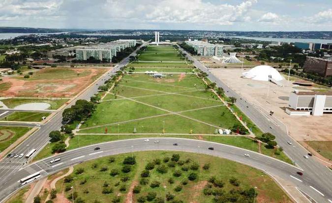 Planalto faz mapeamento de cargos para oferecer a deputados e senadores (foto: Breno Fortes/CB/D.A Press) Planalto faz mapeamento de cargos para oferecer a deputados e senadores (foto: Breno Fortes/CB/D.A Press)