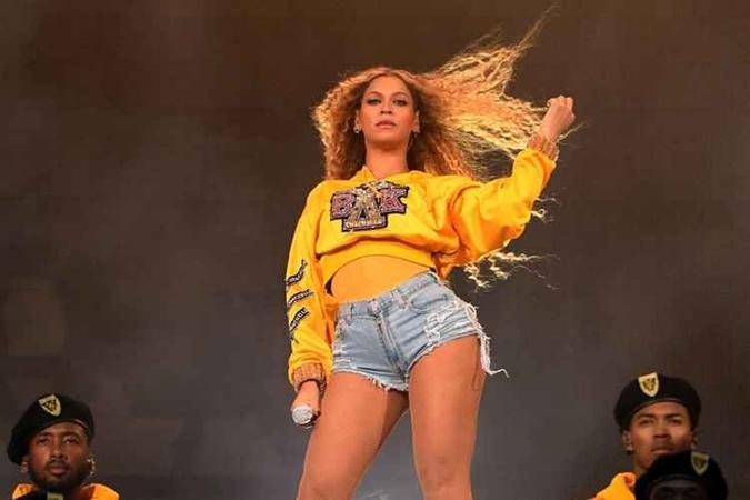 Beyoncé participa como cantora e dubladora do filme Rei Leão(foto: Larry Busacca/AFP) Beyoncé participa como cantora e dubladora do filme Rei Leão(foto: Larry Busacca/AFP)