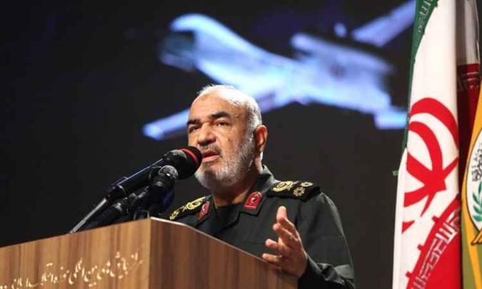 ''Quem quiser que seu território se torne o principal campo de batalha, vá em frente'': general Hossein Salami(foto: AFP / ATTA KENARE) ''Quem quiser que seu território se torne o principal campo de batalha, vá em frente'': general Hossein Salami(foto: AFP / ATTA KENARE)