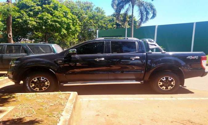 A Polícia ainda apreendeu um veículo, uma caminhonete Ford Ranger 0 KM, e um moto Honda CBR 1000Rs Repsol(foto: Caroline Cintra/Esp. CB/D.A Press ) A Polícia ainda apreendeu um veículo, uma caminhonete Ford Ranger 0 KM, e um moto Honda CBR 1000Rs Repsol(foto: Caroline Cintra/Esp. CB/D.A Press )