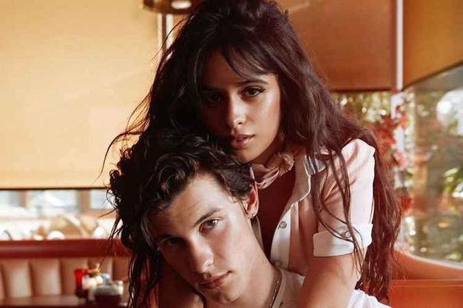 Shawn e Camila protagonizam clipe 'caliente'(foto: Island Records / John Phillips) Shawn e Camila protagonizam clipe 'caliente'(foto: Island Records / John Phillips)