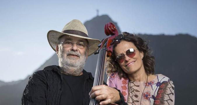 Morelembaum e Zélia: parceria que começou em turnê do Prêmio da Música Brasileira(foto: Leo Aversa/Divulgação) Morelembaum e Zélia: parceria que começou em turnê do Prêmio da Música Brasileira(foto: Leo Aversa/Divulgação)