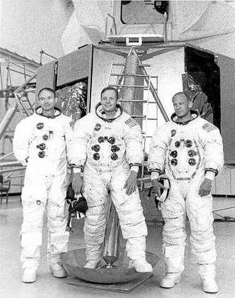 Tripulação da Apollo 11: Michael Collins, Neil Armstronge e Buzz Aldrin (foto: NASA/Reuters - 28/8/12 ) Tripulação da Apollo 11: Michael Collins, Neil Armstronge e Buzz Aldrin (foto: NASA/Reuters - 28/8/12 )