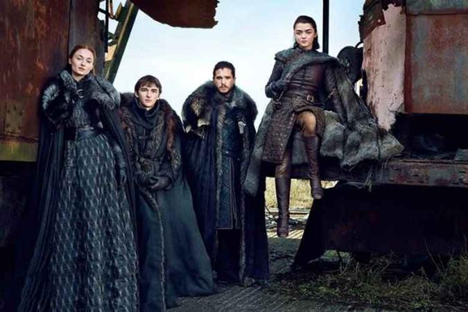 O clã Stark vive em meio ao frio do Norte. Roupas em couro e peles para compor o figurino. (foto: HBO/Divulgação) O clã Stark vive em meio ao frio do Norte. Roupas em couro e peles para compor o figurino. (foto: HBO/Divulgação)