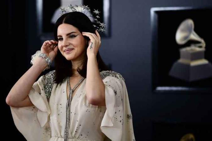 Lana Del Rey na 60° edição do Grammy Awards em 2018, em Nova York(foto: JEWEL SAMAD/AFP) Lana Del Rey na 60° edição do Grammy Awards em 2018, em Nova York(foto: JEWEL SAMAD/AFP)