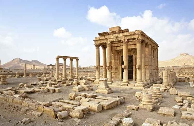O Templo de Baal-Shamin, na Síria, foi destruído por jihadistas do Estado Islâmico em abril de 2015(foto: Dario Bajurin/Reprodução) O Templo de Baal-Shamin, na Síria, foi destruído por jihadistas do Estado Islâmico em abril de 2015(foto: Dario Bajurin/Reprodução)