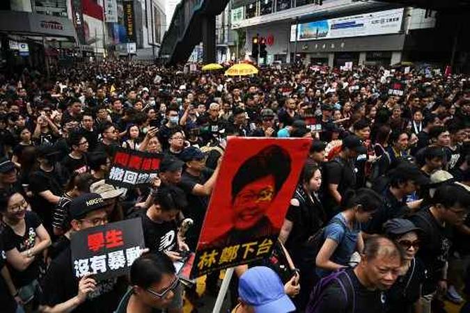 Manifestação contra extradição em Hong Kong(foto: Hector Retamal/AFP) Manifestação contra extradição em Hong Kong(foto: Hector Retamal/AFP)