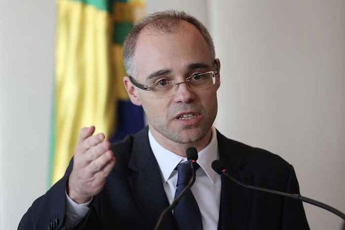 O advogado-geral da União, André Luiz Mendonça, está entre os O advogado-geral da União, André Luiz Mendonça, está entre os