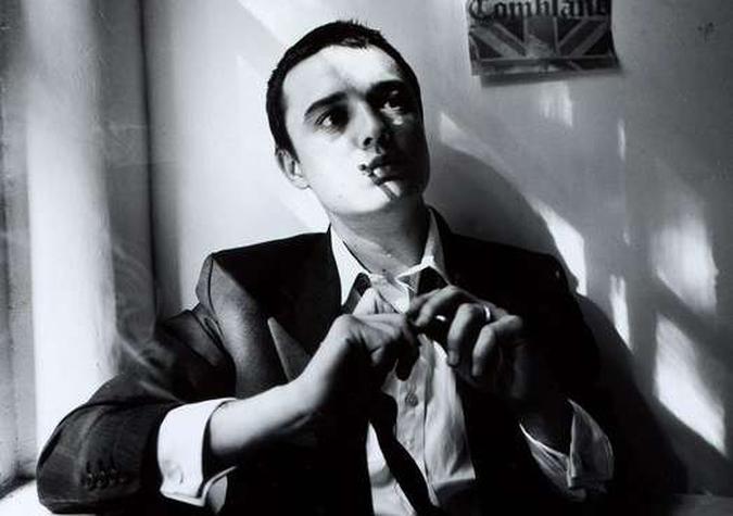 Através das páginas de From Albion to Shangri La é possível alcançar a alma delicada e sensível de Pete Doherty(foto: Thin Man Press) Através das páginas de From Albion to Shangri La é possível alcançar a alma delicada e sensível de Pete Doherty(foto: Thin Man Press)