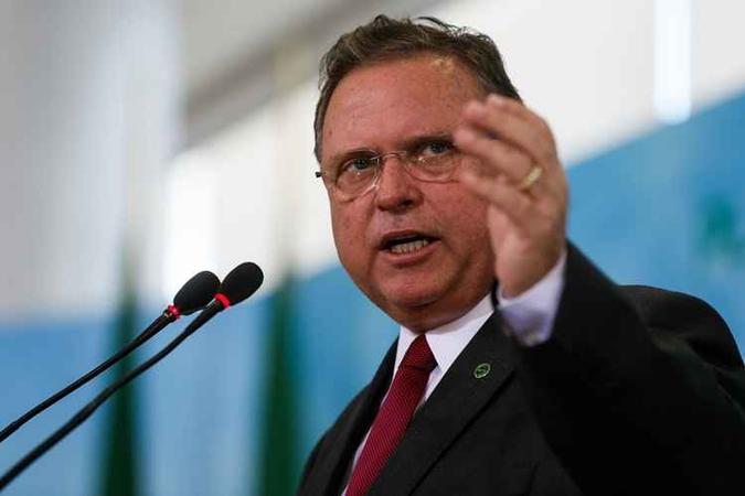 O ministro Maggi afirmou que a demanda das entidades presentes ao encontro mostra que a tabela de preços mínimos de frete é extremamente elevada(foto: Beto Barata/PR) O ministro Maggi afirmou que a demanda das entidades presentes ao encontro mostra que a tabela de preços mínimos de frete é extremamente elevada(foto: Beto Barata/PR)