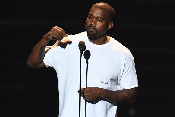 West disse que Trump, que fez campanha contra os imigrantes e ganhou o apoio dos trabalhadores brancos, pode favorecer as mudanças mostrando o racismo.(foto: JEWEL SAMAD) West disse que Trump, que fez campanha contra os imigrantes e ganhou o apoio dos trabalhadores brancos, pode favorecer as mudanças mostrando o racismo.(foto: JEWEL SAMAD)