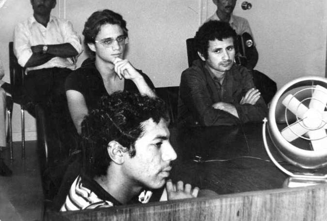 Álvaro Braga e Raimundo Duque durante o depoimento de Charles Farias de Almeida (frente-perfil)(foto: Arquivo/CB/D.A Press) Álvaro Braga e Raimundo Duque durante o depoimento de Charles Farias de Almeida (frente-perfil)(foto: Arquivo/CB/D.A Press)