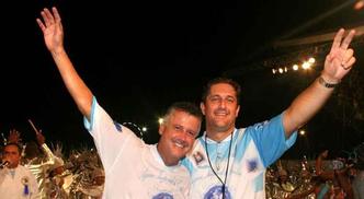 Rollemberg e Rosso em momento de descontração no Ceilambódromo: racha a um ano das eleições(foto: Rose Brasil/Esp.CB/D.a Press) Rollemberg e Rosso em momento de descontração no Ceilambódromo: racha a um ano das eleições(foto: Rose Brasil/Esp.CB/D.a Press)