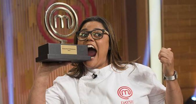 Dayse Paparoto venceu a primeira temporada do MasterChef Profissionais(foto: Carlos Reinis/Band/Divulgação) Dayse Paparoto venceu a primeira temporada do MasterChef Profissionais(foto: Carlos Reinis/Band/Divulgação)