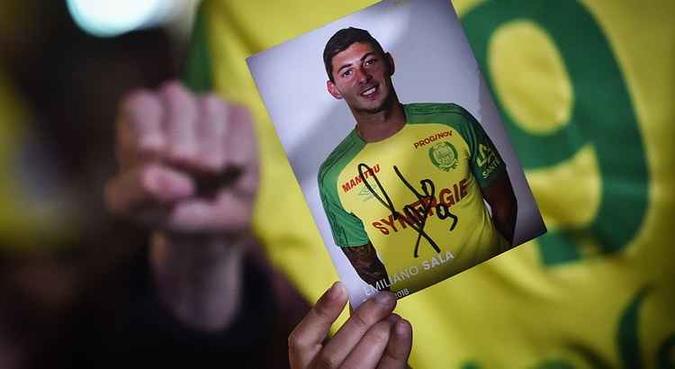 Sala tinha acabado de ser transferido do Nantes, da Primeira Divisão francesa, para o Cardiff, equipe da Premier League(foto: Loic Venance/AFP) Sala tinha acabado de ser transferido do Nantes, da Primeira Divisão francesa, para o Cardiff, equipe da Premier League(foto: Loic Venance/AFP)