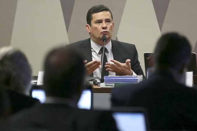 O ministro da Justiça, Sérgio Moro, defendeu o projeto anticrime em audiência pública da Comissão de Constituição, Justiça e Cidadania (CCJ)(foto: José Cruz/Agência Brasil) O ministro da Justiça, Sérgio Moro, defendeu o projeto anticrime em audiência pública da Comissão de Constituição, Justiça e Cidadania (CCJ)(foto: José Cruz/Agência Brasil)