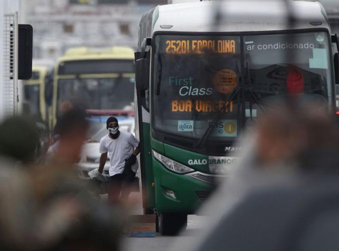 (foto: Ricardo Cassiano/Agência O Dia/AFP) (foto: Ricardo Cassiano/Agência O Dia/AFP)