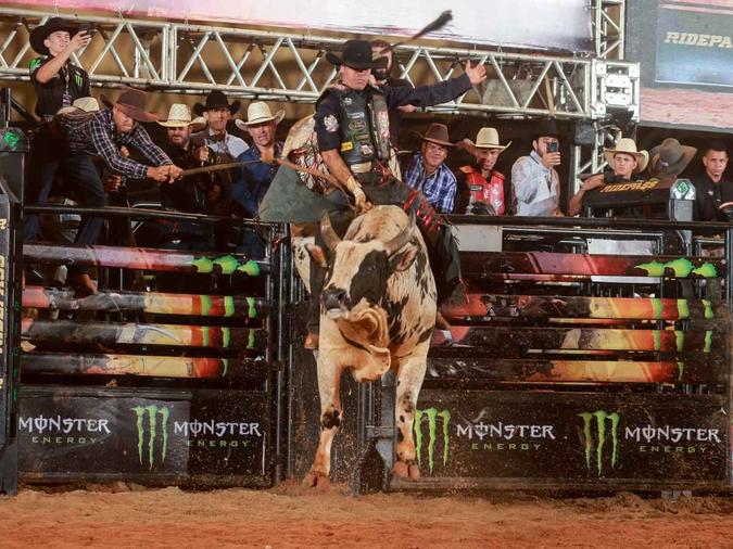 Mais de 40 competidores participarão da final do campeonato em Brasília. O vencedor levará para casa R$ 200 mil(foto: Reprodução/PBR) Mais de 40 competidores participarão da final do campeonato em Brasília. O vencedor levará para casa R$ 200 mil(foto: Reprodução/PBR)
