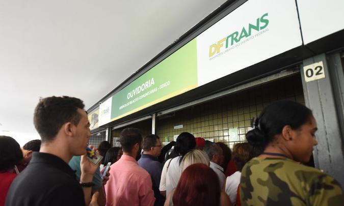 Sistema de Bilhetagem Automática (SBA) será feito pelo Banco de Brasília (BRB) e empresas do conglomerado(foto: Ed Alves/CB/D.A Press) Sistema de Bilhetagem Automática (SBA) será feito pelo Banco de Brasília (BRB) e empresas do conglomerado(foto: Ed Alves/CB/D.A Press)