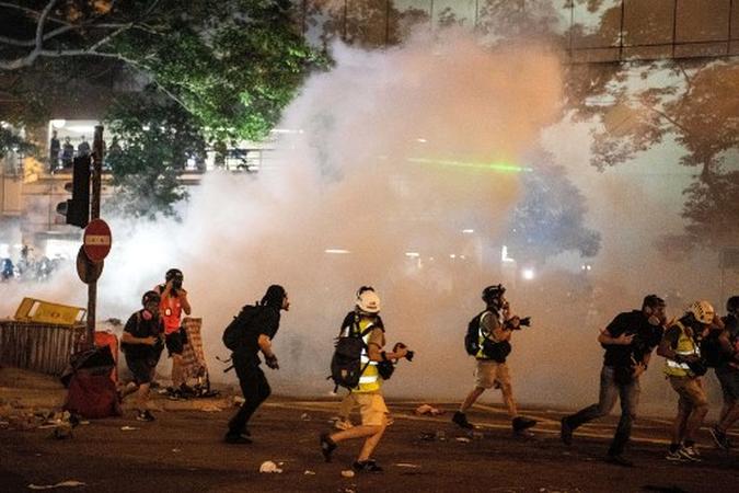 Violência durante manifestações em Hong Kong(foto: Laurel Chor/AFP) Violência durante manifestações em Hong Kong(foto: Laurel Chor/AFP)