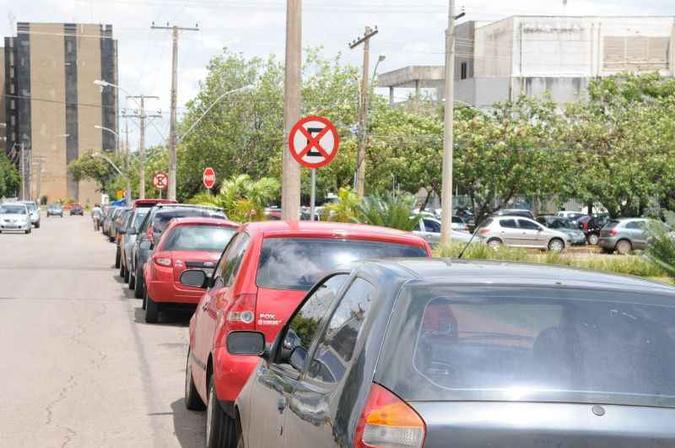 Flagrantes aconteceram em locais como a Praça do DI e na região próxima ao Taguatinga Shopping(foto: Paulo de Araújo/CB/D.A Press) Flagrantes aconteceram em locais como a Praça do DI e na região próxima ao Taguatinga Shopping(foto: Paulo de Araújo/CB/D.A Press)