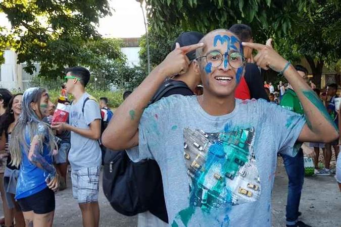 Mateus passou na única vaga para cota racial de medicina Mateus passou na única vaga para cota racial de medicina