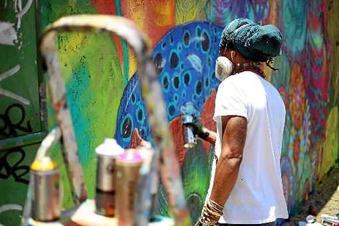 Grafites pintados no Brasil e no mundo serão projetados na área externa do museu (foto: Raphael Müller/Divulgação) Grafites pintados no Brasil e no mundo serão projetados na área externa do museu (foto: Raphael Müller/Divulgação)
