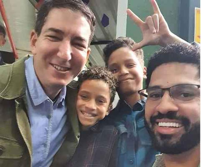 O casal com os dois filhos(foto: Reprodução/Instagram) O casal com os dois filhos(foto: Reprodução/Instagram)
