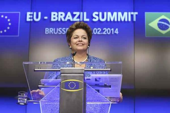 Dilma: o Brasil tem interesse direto em sua recuperação devido ao volume de laços comerciais e investimentos(foto: Francois Lenoir/Reuters) Dilma: o Brasil tem interesse direto em sua recuperação devido ao volume de laços comerciais e investimentos(foto: Francois Lenoir/Reuters)