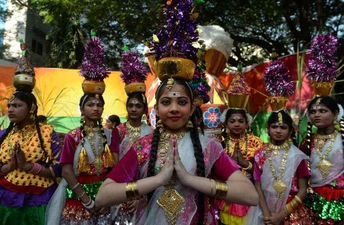 Quem participa do festival hindu em Chennai, na �ndia, volta revigorado(foto: Arun Sankar/AFP)