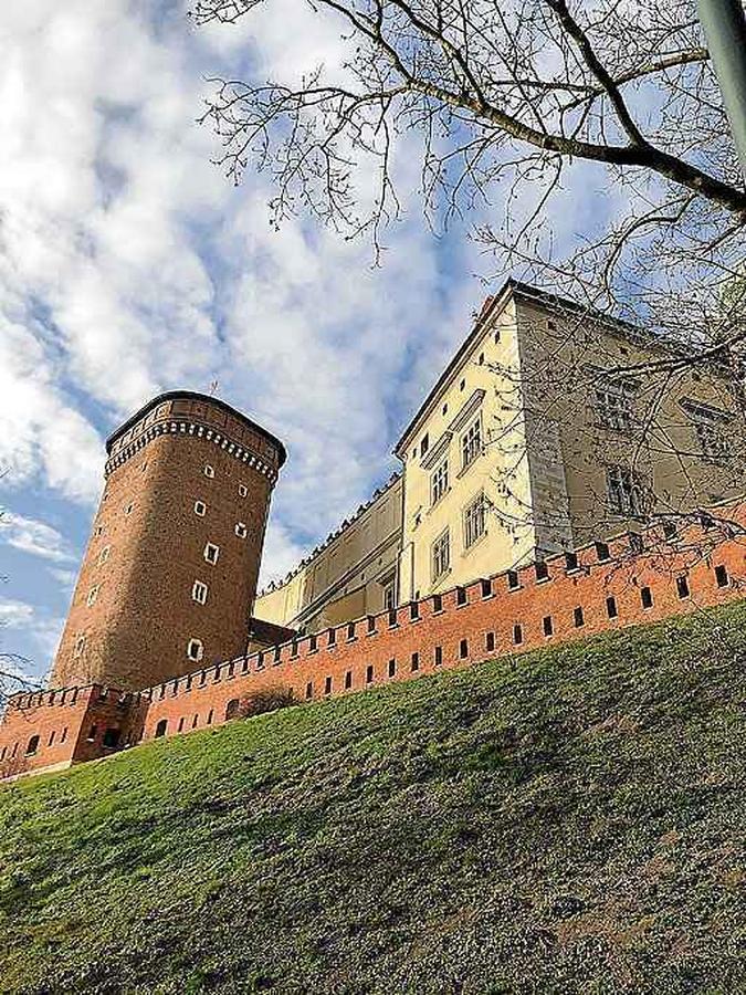 Castelo de Wawel, às margens do Rio Vistula: de centro do poder a museu(foto: Fotos: Elton Pacheco/Esp. CB/D.A Press) Castelo de Wawel, às margens do Rio Vistula: de centro do poder a museu(foto: Fotos: Elton Pacheco/Esp. CB/D.A Press)
