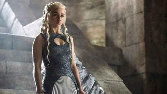 Da primeira à sétima temporada, a mãe dos dragões já mudou de estilo pelo menos quatro vezes. (foto: HBO/Divulgação) Da primeira à sétima temporada, a mãe dos dragões já mudou de estilo pelo menos quatro vezes. (foto: HBO/Divulgação)