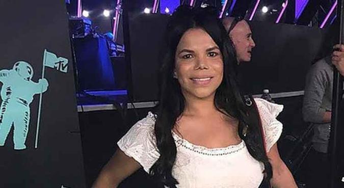 Day McCarthy, autodeclarada socialite, a mulher que xingou Titi se chama Dayane Alcântara Couto de Andrade e nasceu no Espírito Santo. (foto: Reprodução) Day McCarthy, autodeclarada socialite, a mulher que xingou Titi se chama Dayane Alcântara Couto de Andrade e nasceu no Espírito Santo. (foto: Reprodução)