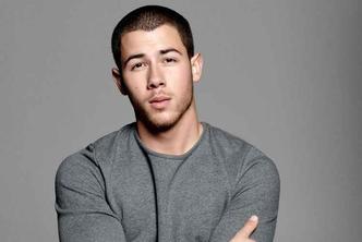 Com a produção musical de 'O touro Ferdinando', música na voz de Nick Jonas ganhou nominação ao Globo de Ouro(foto: Internet/Reprodução) Com a produção musical de 'O touro Ferdinando', música na voz de Nick Jonas ganhou nominação ao Globo de Ouro(foto: Internet/Reprodução)