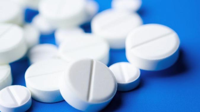 O ácido acetilsalicílico impede a produção de uma enzima que mantém a integridade do revestimento estomacal(foto: Bayer AG/Divulgação) O ácido acetilsalicílico impede a produção de uma enzima que mantém a integridade do revestimento estomacal(foto: Bayer AG/Divulgação)